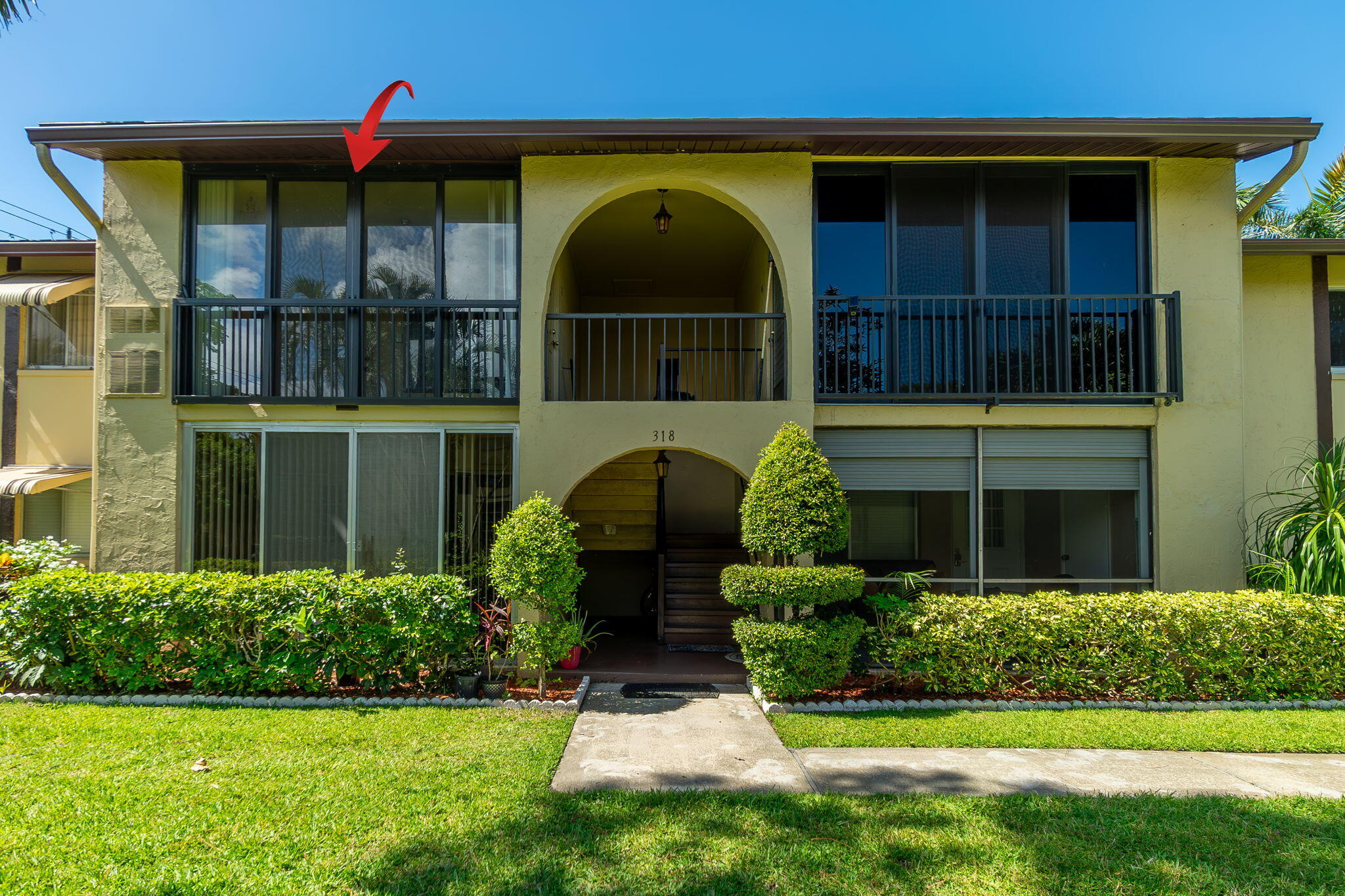 318 Pine Ridge Circle C2, Greenacres, FL 33463