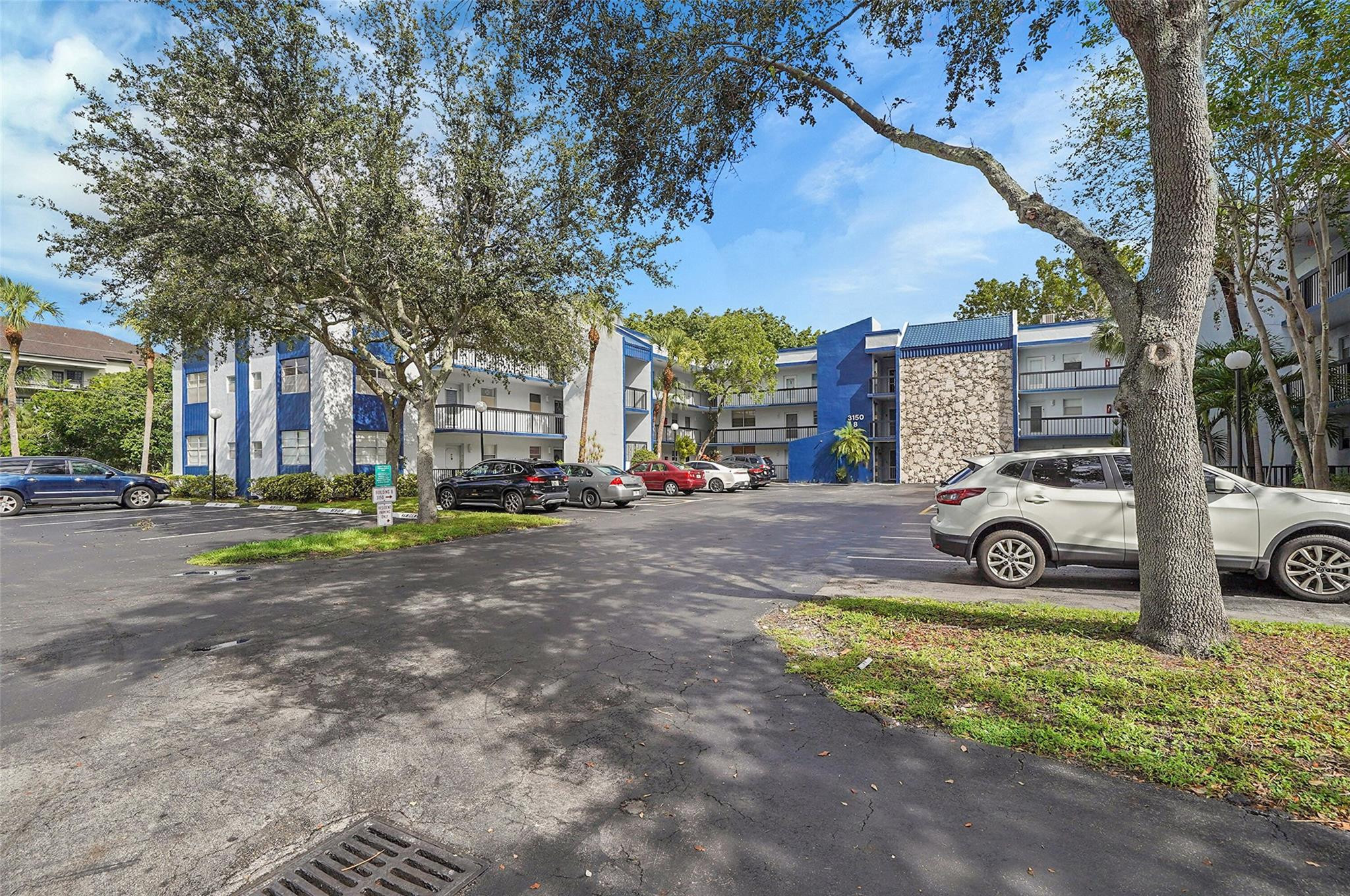 3150 Holiday Springs Boulevard 103, Margate, FL 33063