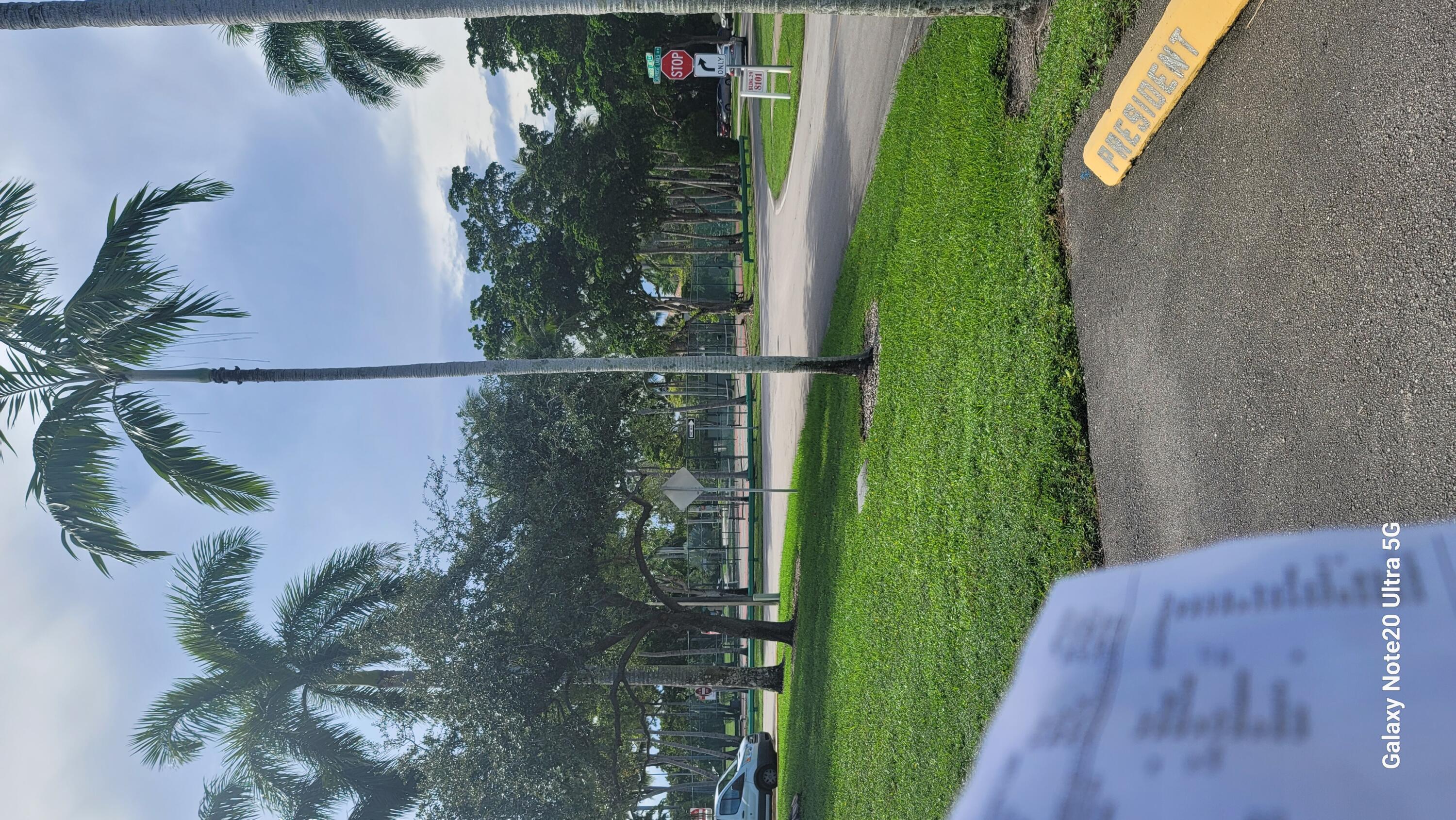 8060 N Sunrise Lakes Drive # 305, Sunrise, FL 33322