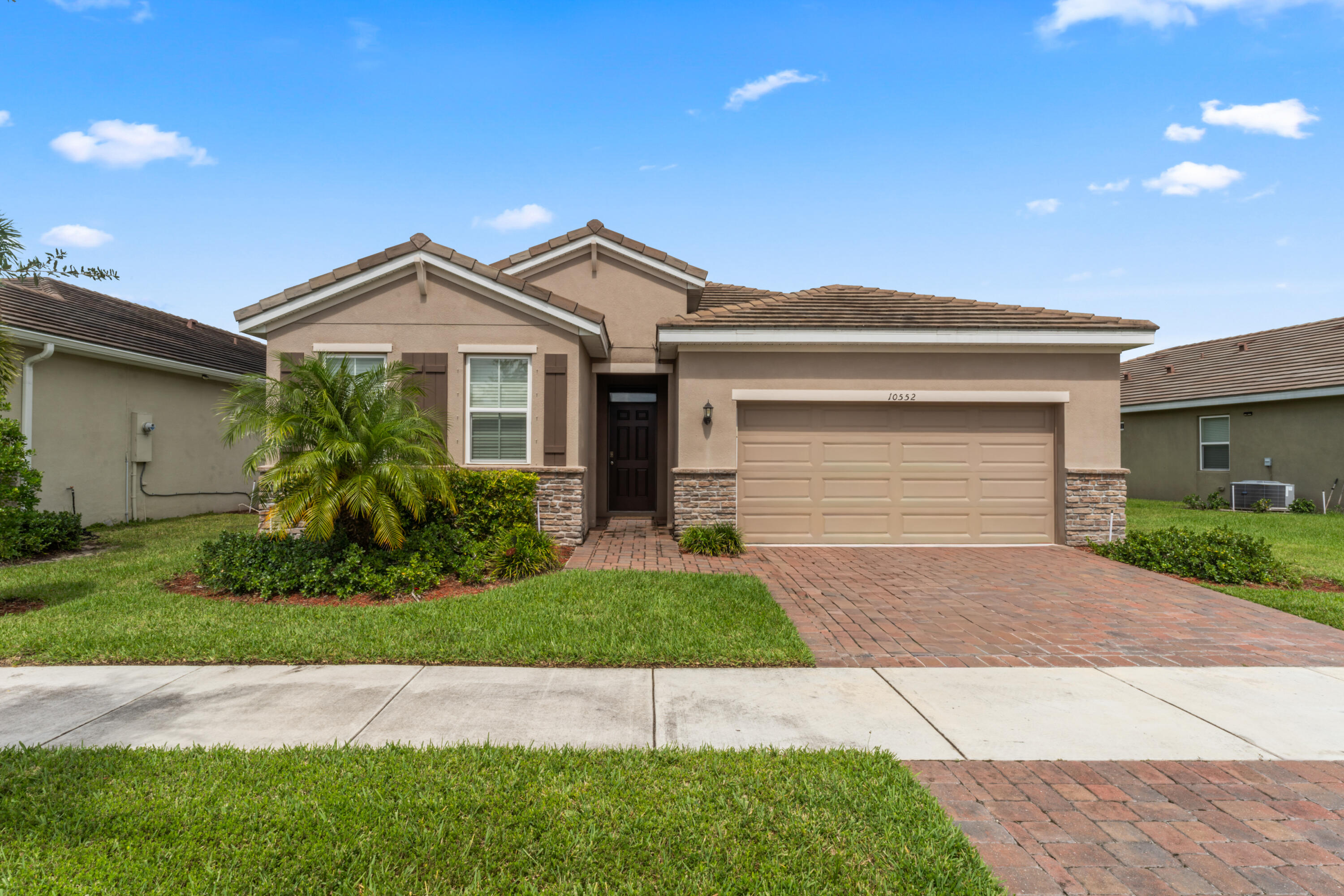 10552 SW Toren Way, Port St. Lucie, FL 34987