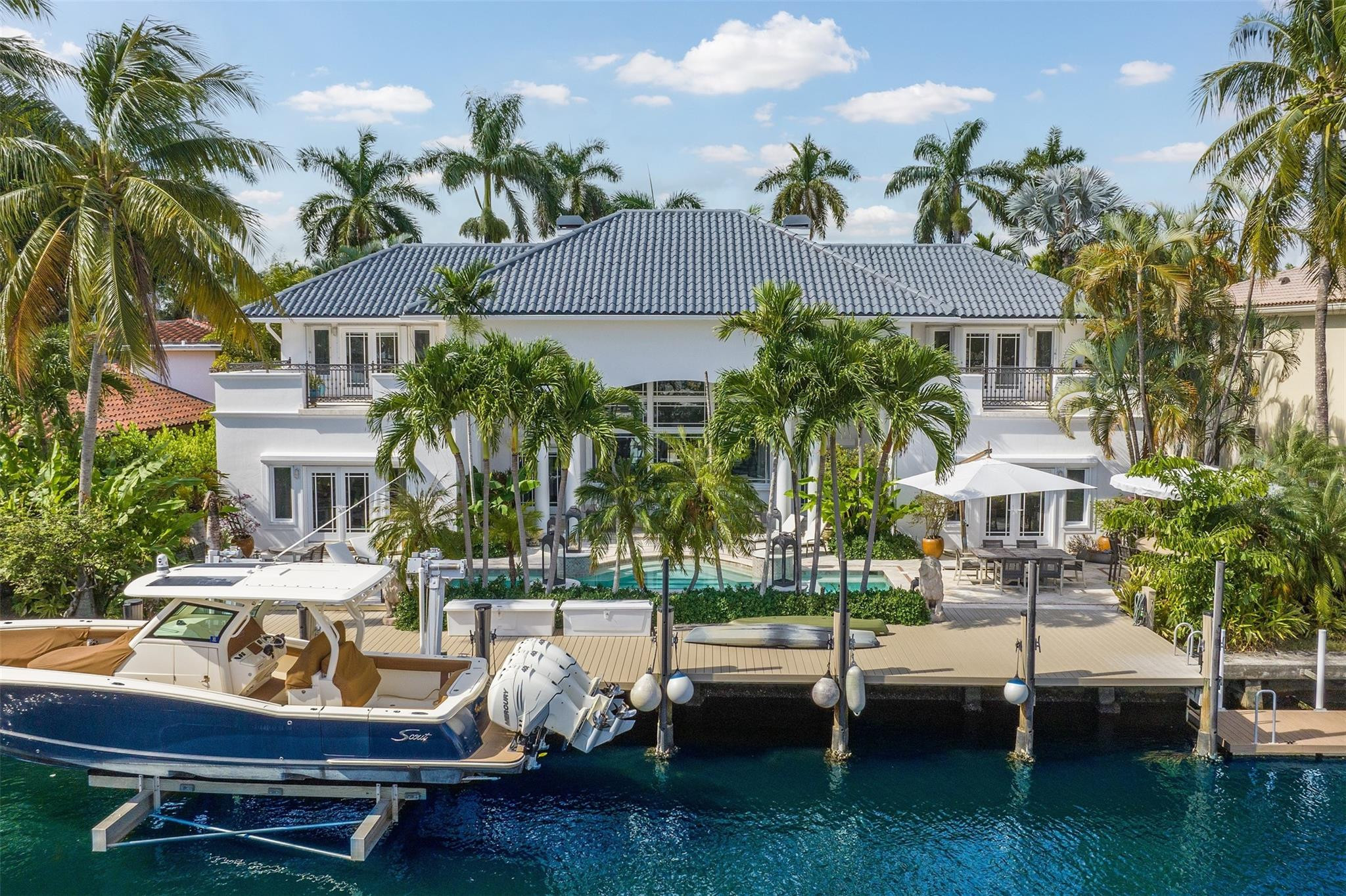 166 Royal Palm Drive, Fort Lauderdale, FL 33301
