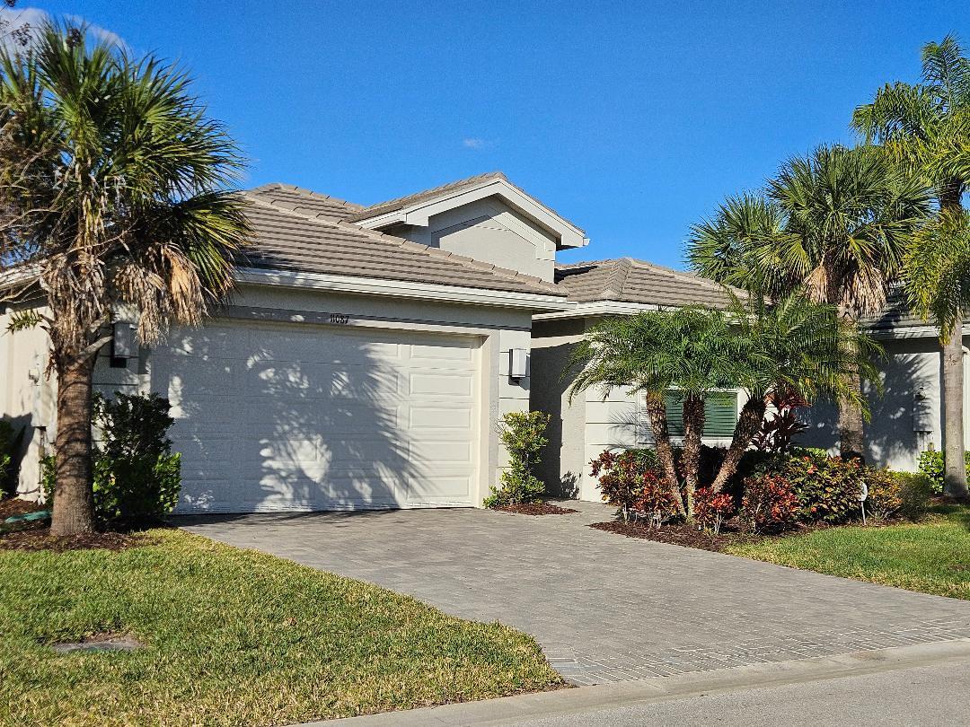 11087 SW Carriage Hill Lane, Port St. Lucie, FL 34987