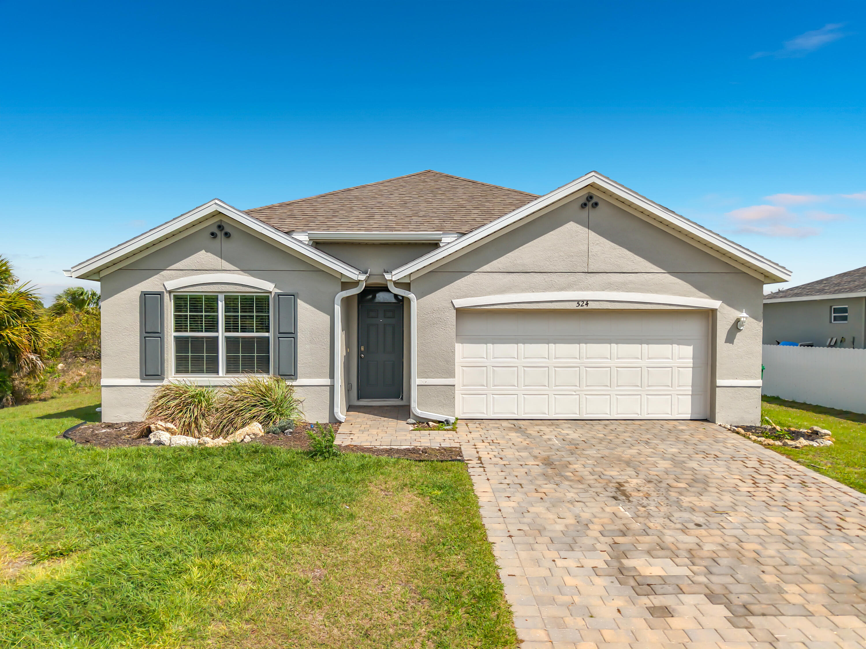 524 W Glendale Avenue, LaBelle, FL 33935