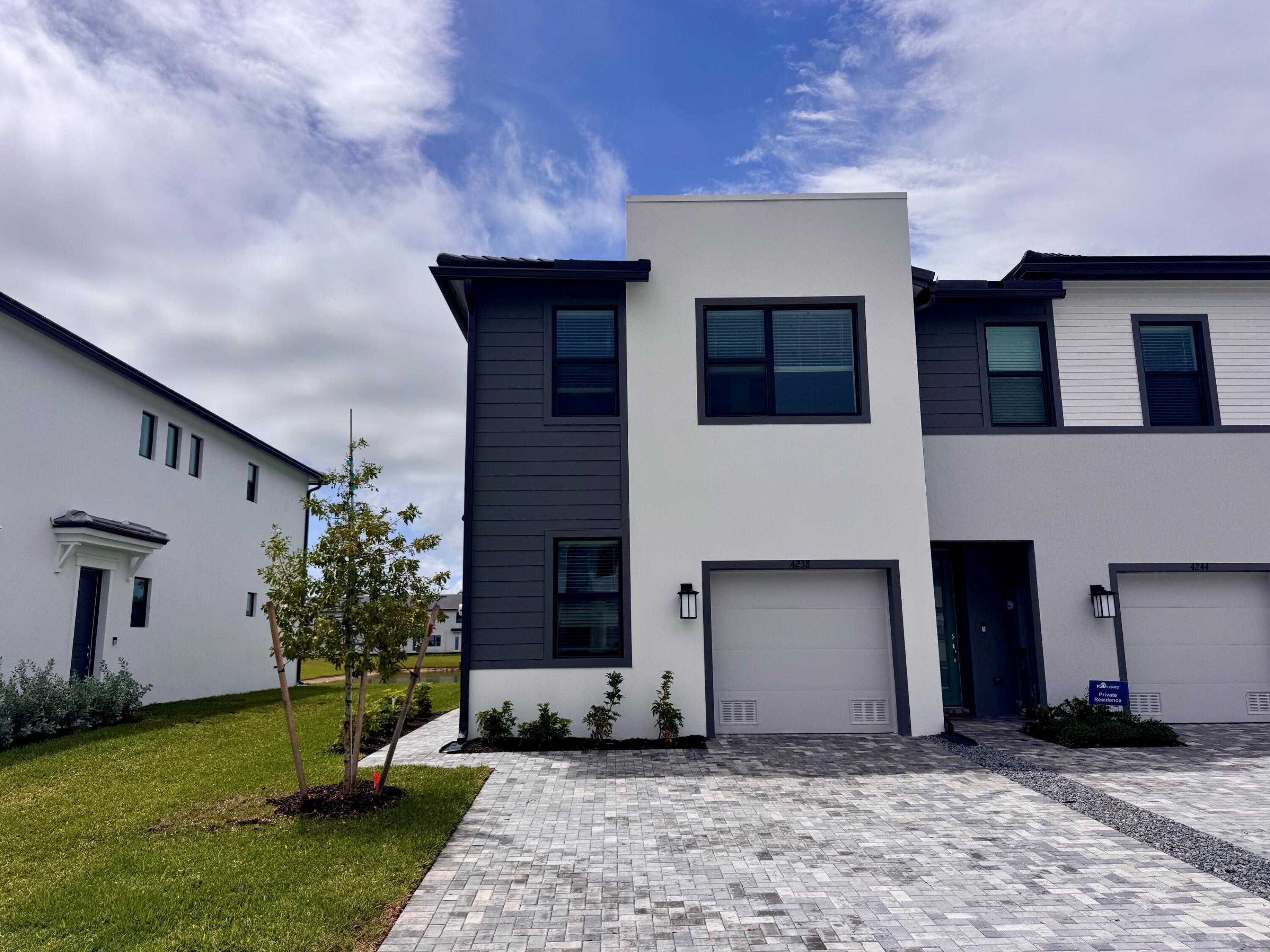 4238 Efendi Drive Nautical 55-30, Lantana, FL 33462