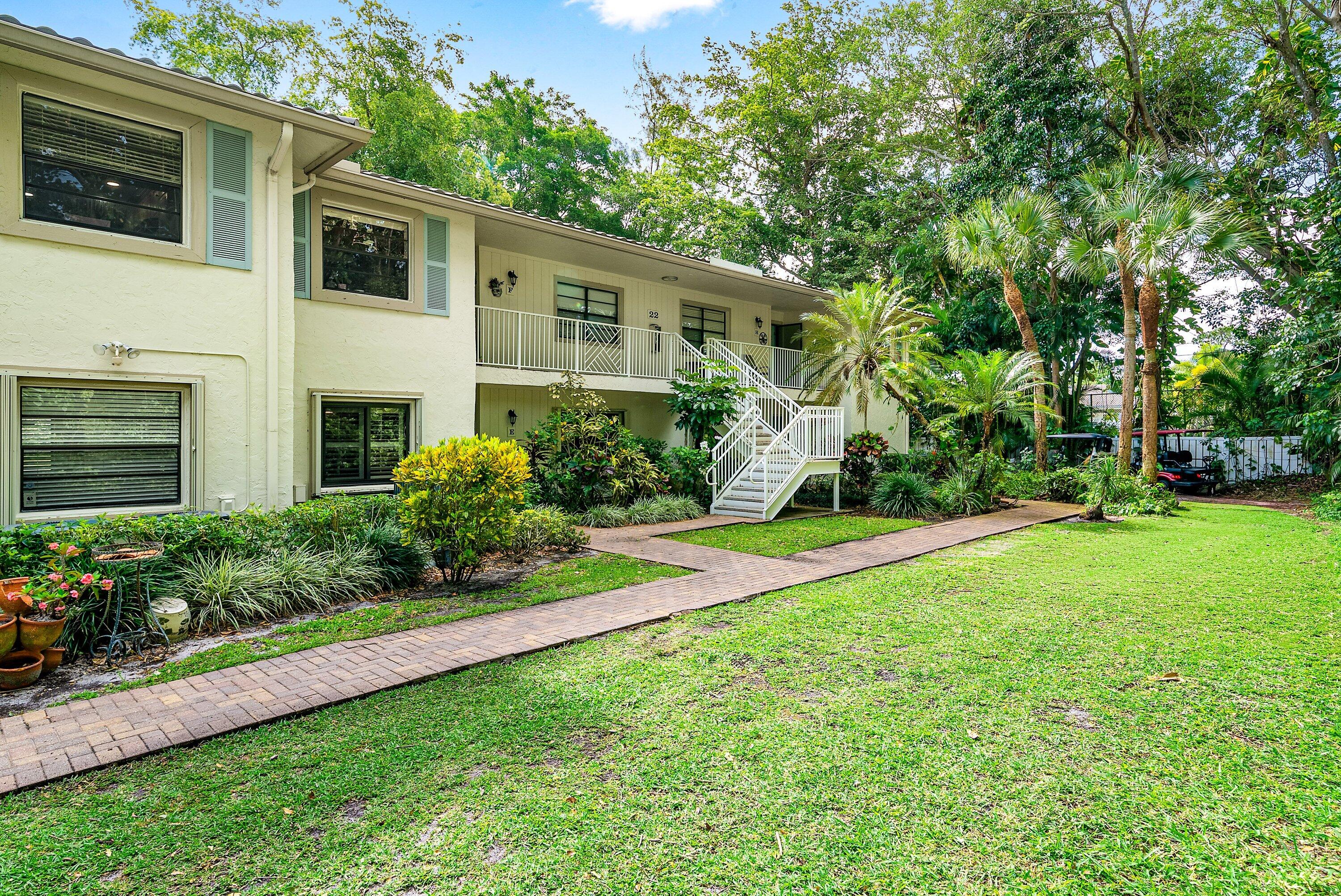 22 Westgate Lane Apt. E, Boynton Beach, FL 33436