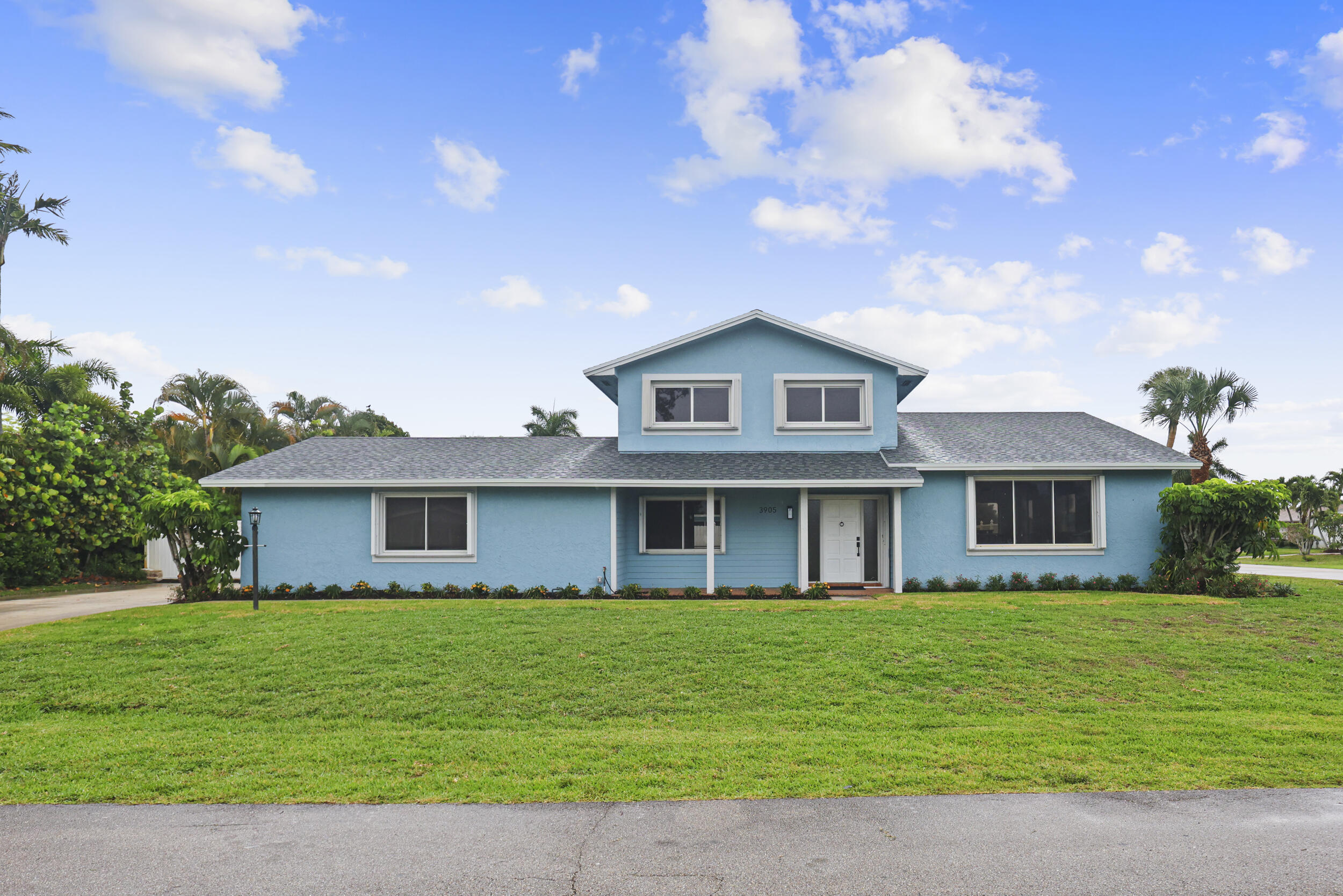 3905 Flag Drive, Palm Beach Gardens, FL 33410
