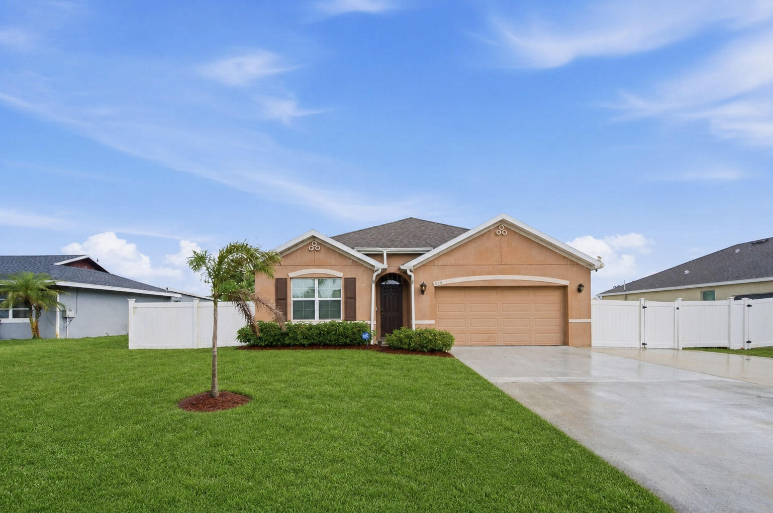 428 SE Fairchild Avenue, Port St. Lucie, FL 34984