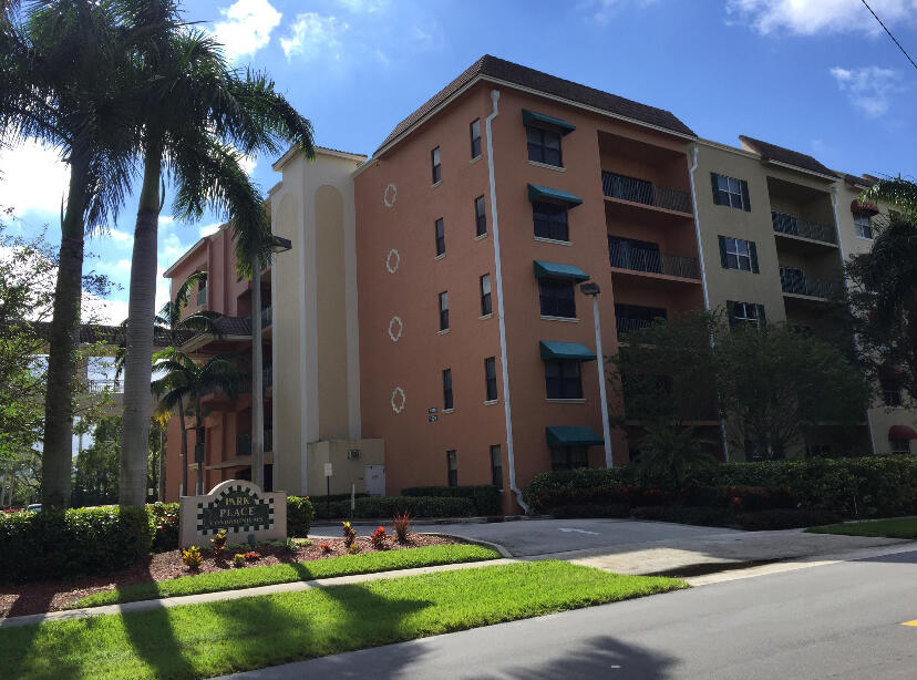 1610 Presidential Way B-305, West Palm Beach, FL 33401