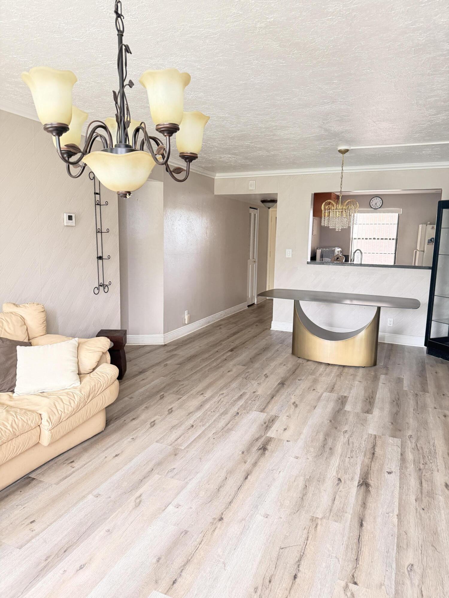 6451 N University Drive Apt 212, Tamarac, FL 33321