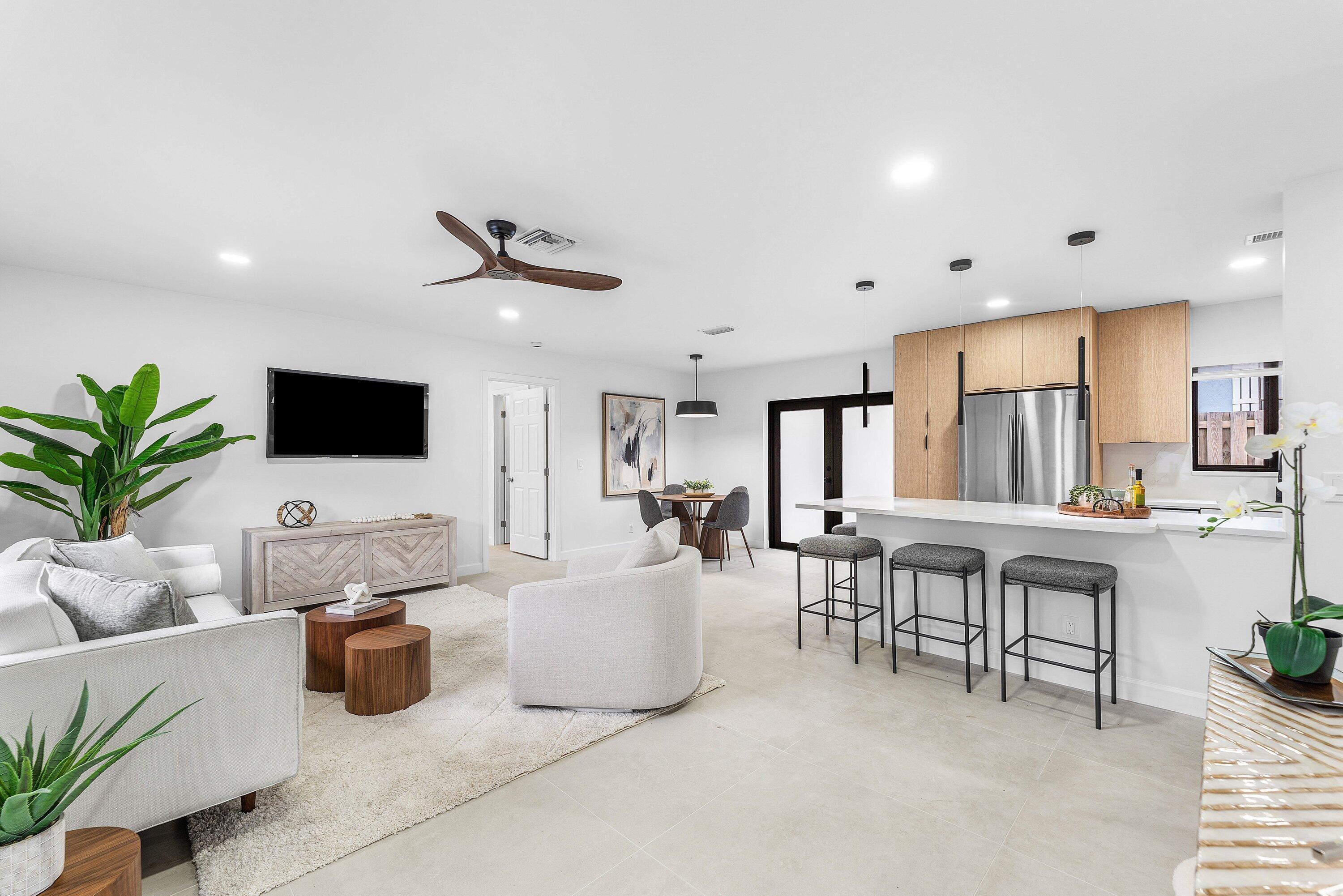 608 SE 2nd Avenue, Delray Beach, FL 33483