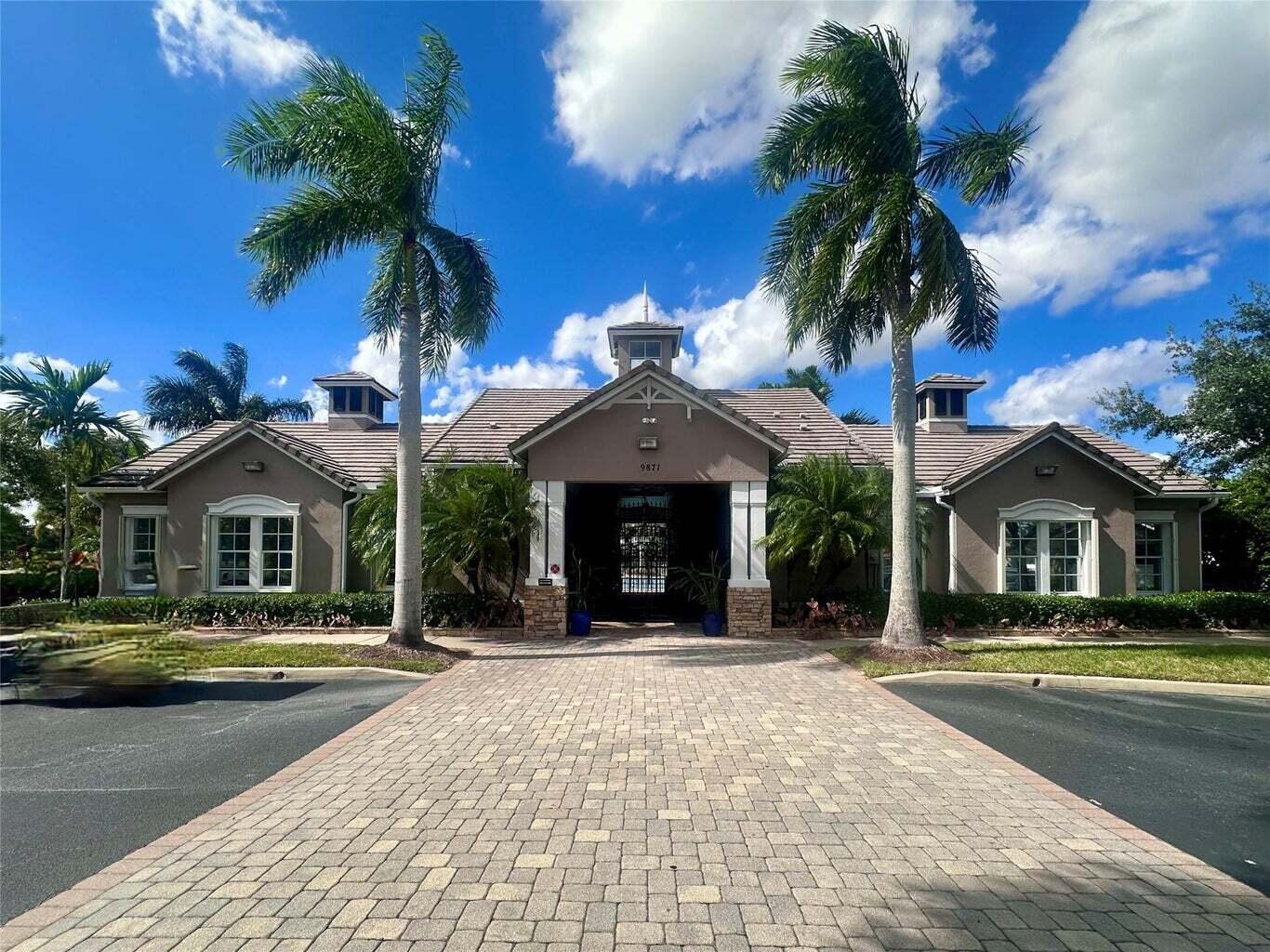 10931 SW Dunhill Court SW, Port St. Lucie, FL 34987
