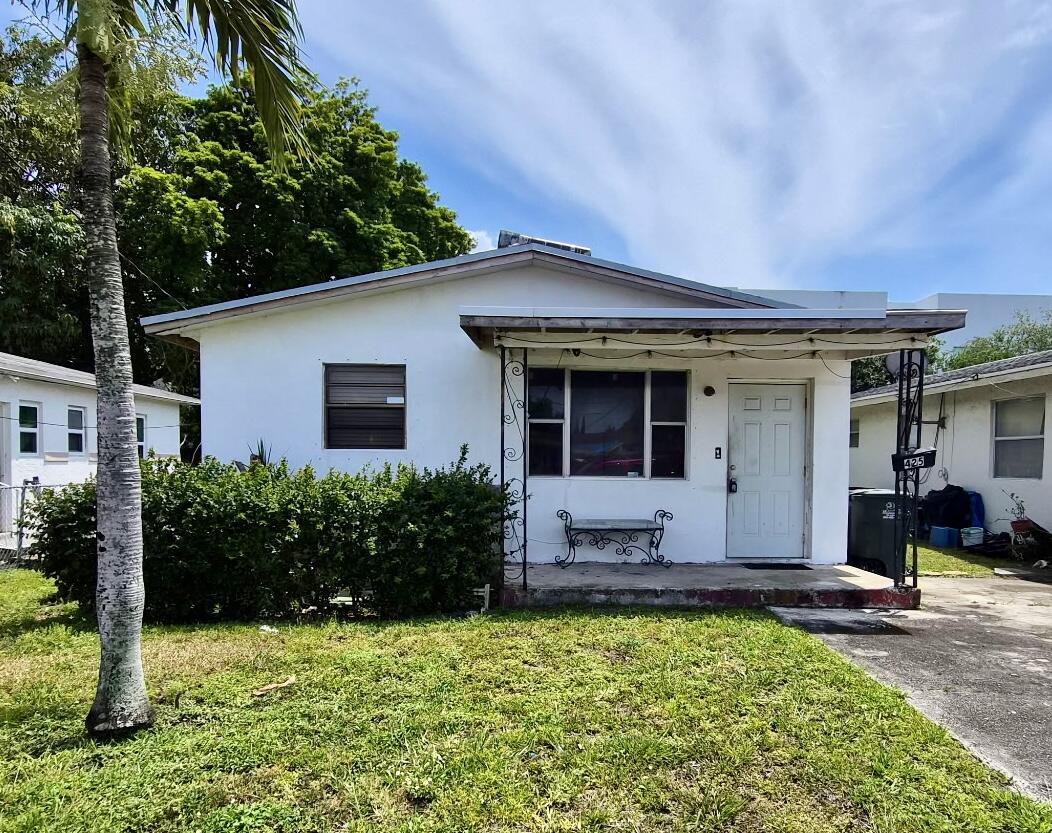 425 NW 6th Street, Hallandale Beach, FL 33009