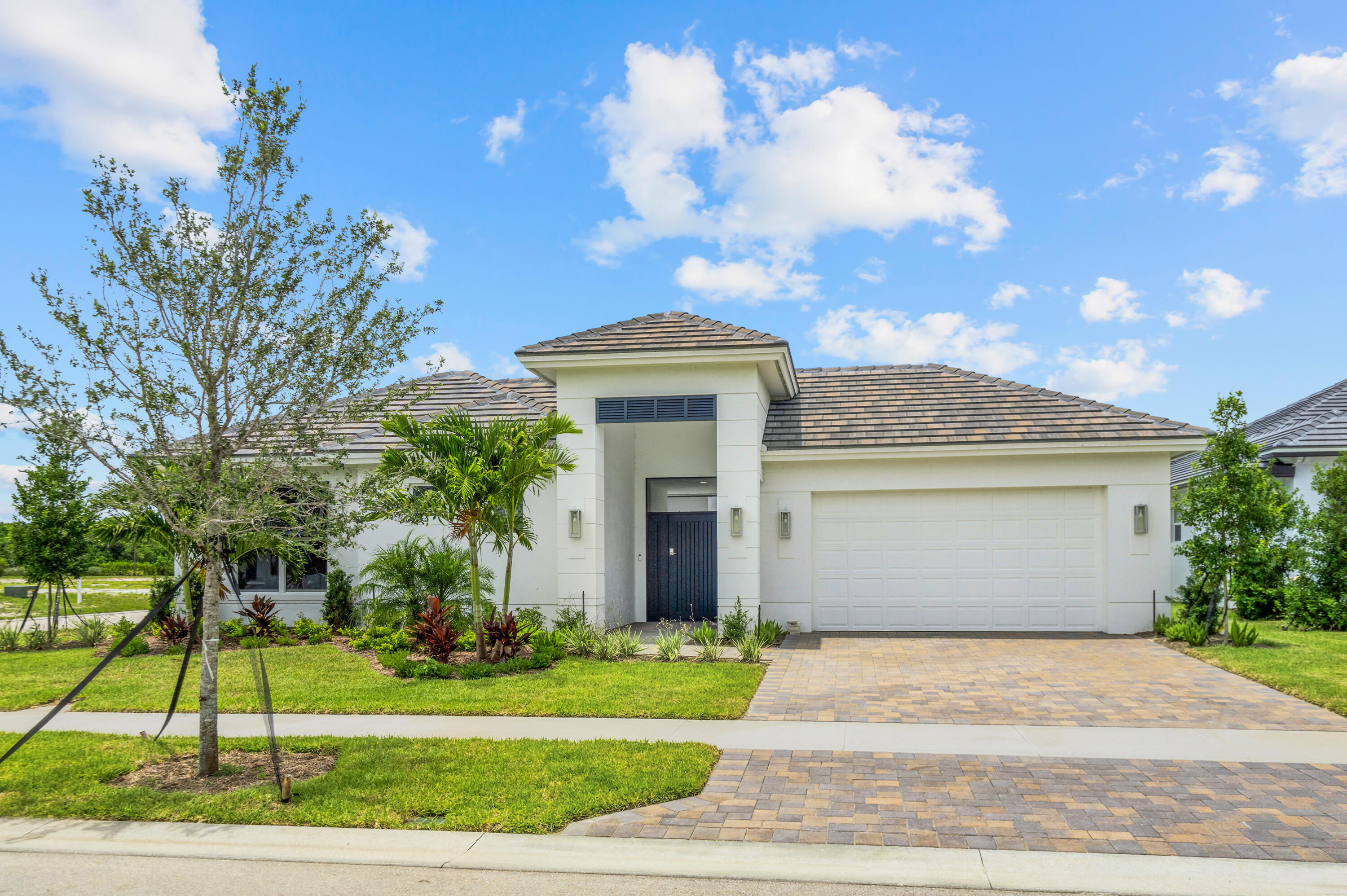 14196 SW Pinnacle Court, Port St. Lucie, FL 34987