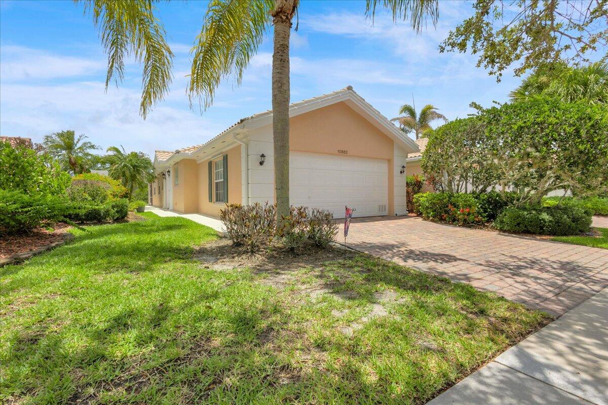 10882 SW Dardanelle Drive, Port St. Lucie, FL 34987