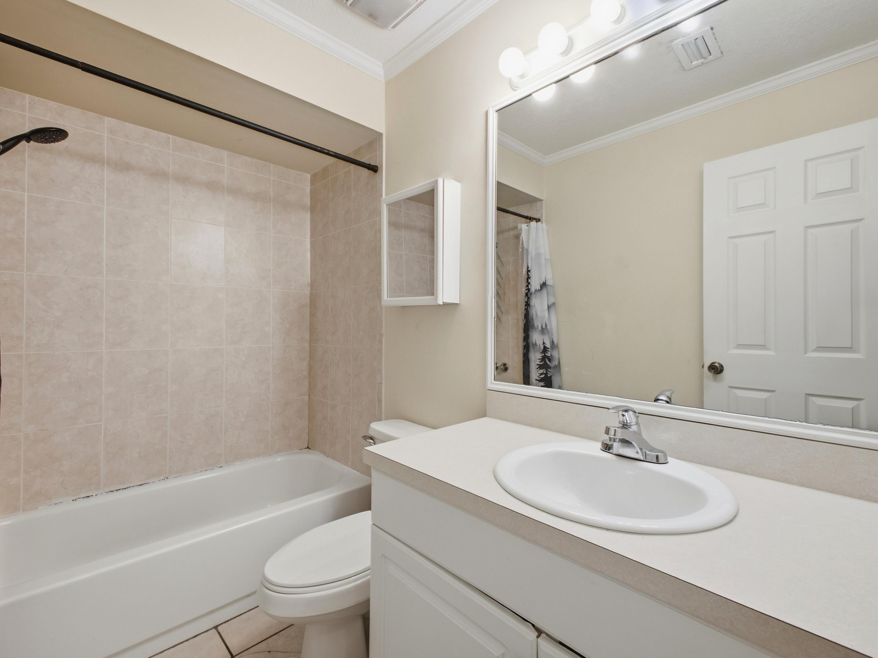1010 SE Euclid Lane, Port St. Lucie, FL 34983