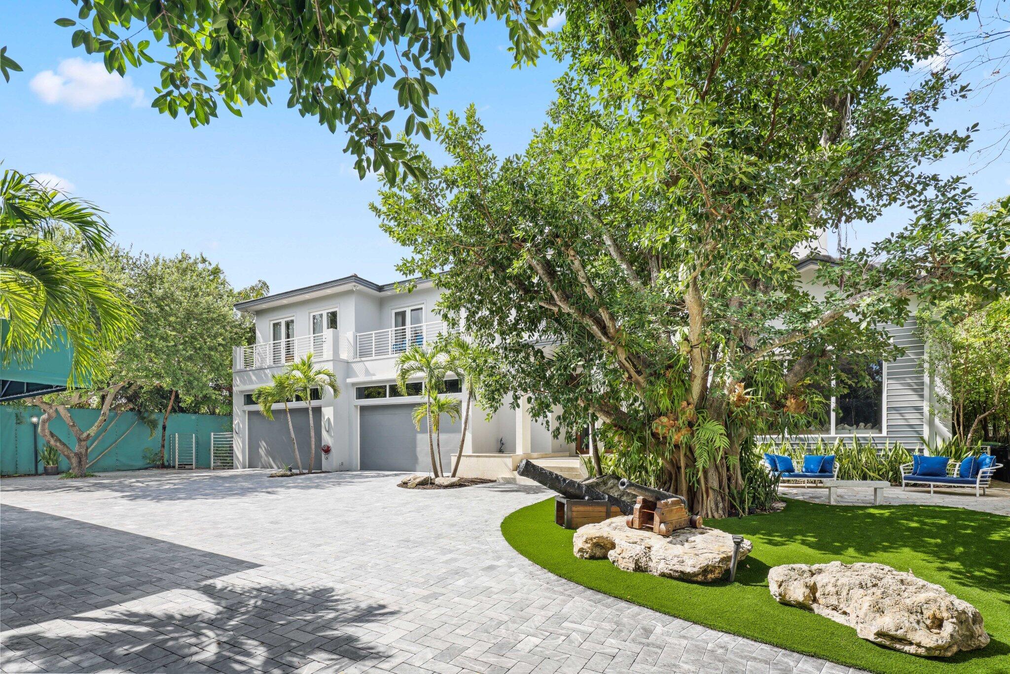 1313 Seabreeze Boulevard, Fort Lauderdale, FL 33316