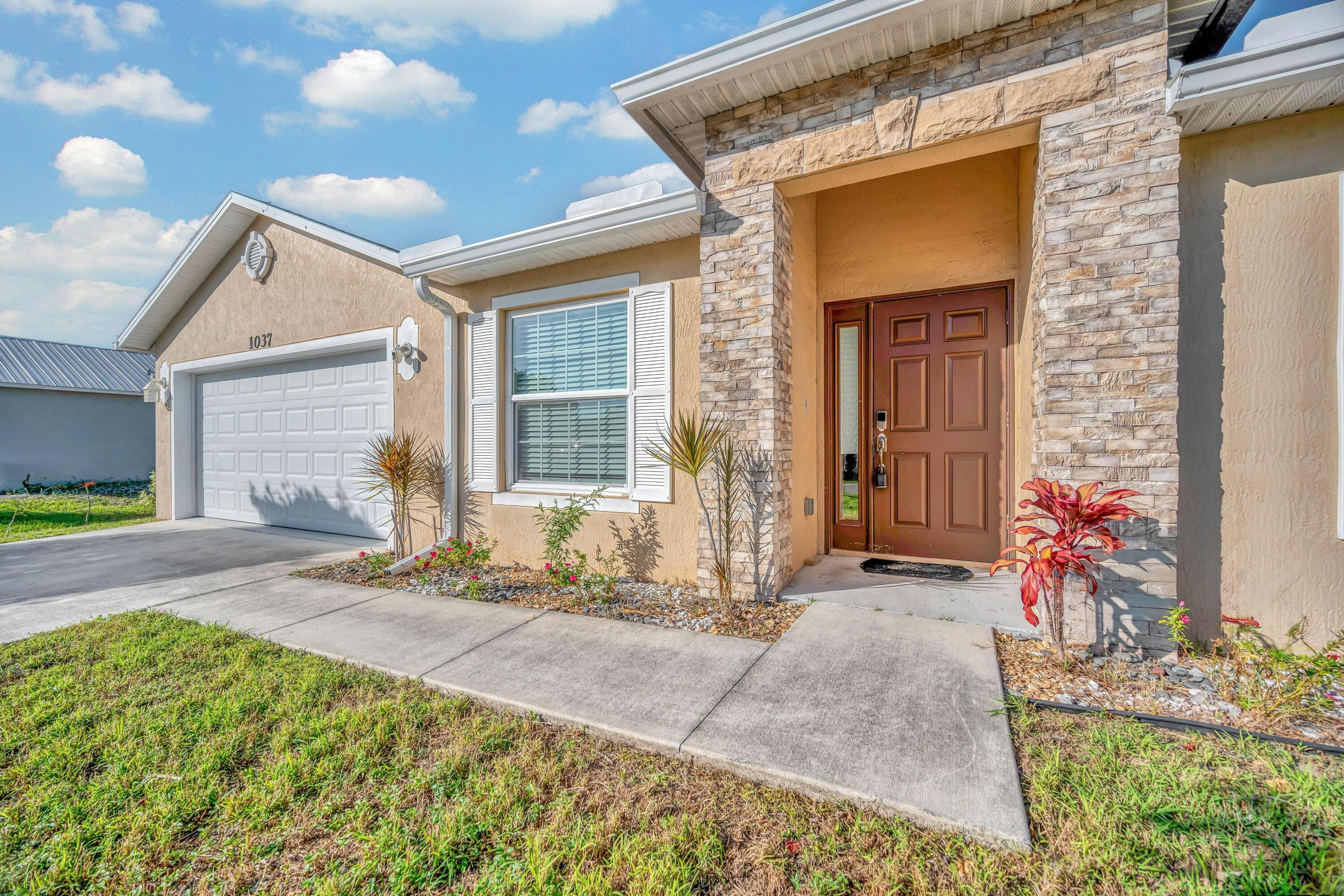 1037 SW Payne Avenue, Port St. Lucie, FL 34953