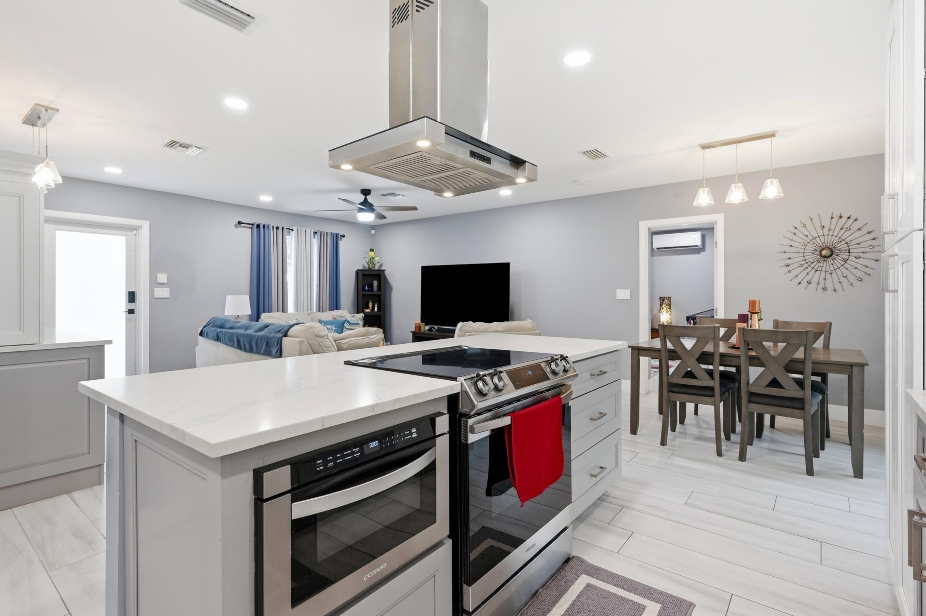 141 SE 8th Street, Pompano Beach, FL 33060