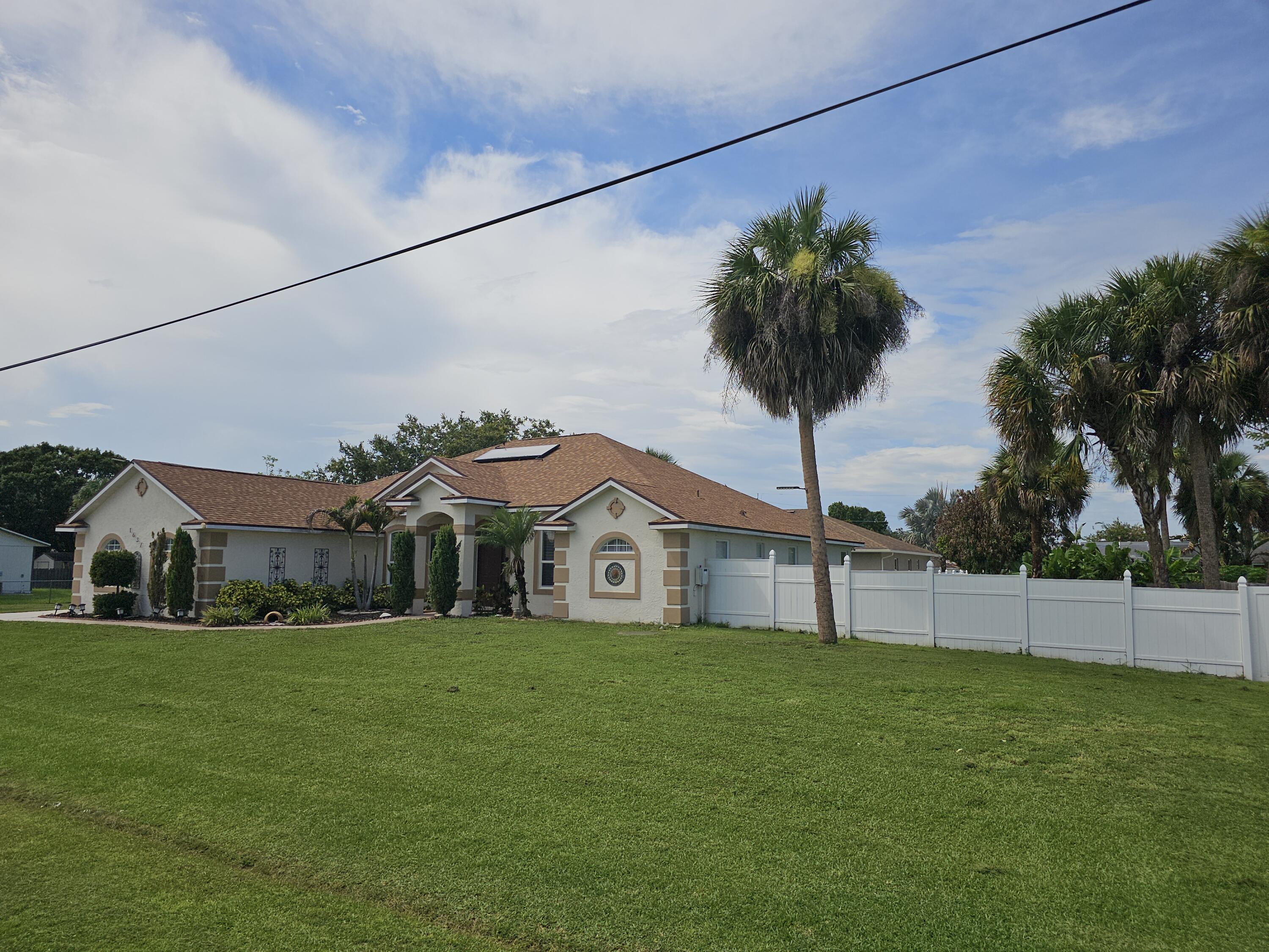 1637 SW La Gorce Avenue, Port St. Lucie, FL 34953