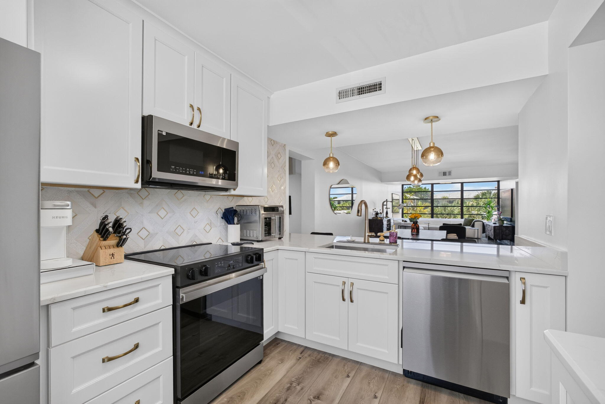 3635 Whitehall Drive 302, West Palm Beach, FL 33401