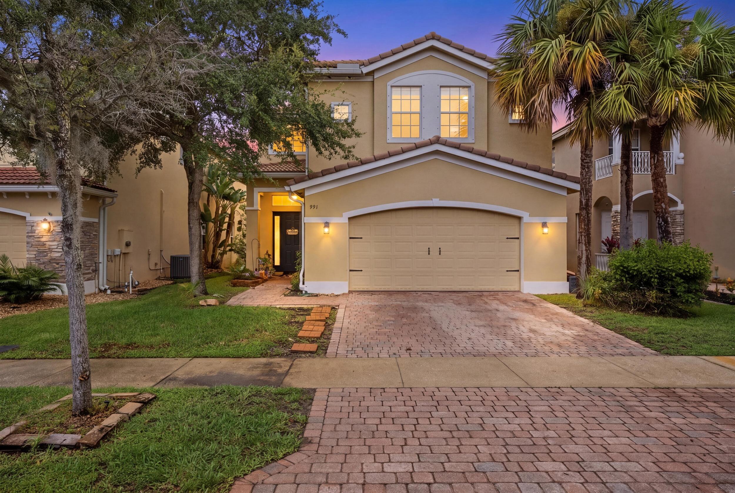 991 NW Leonardo Circle, Port St. Lucie, FL 34986