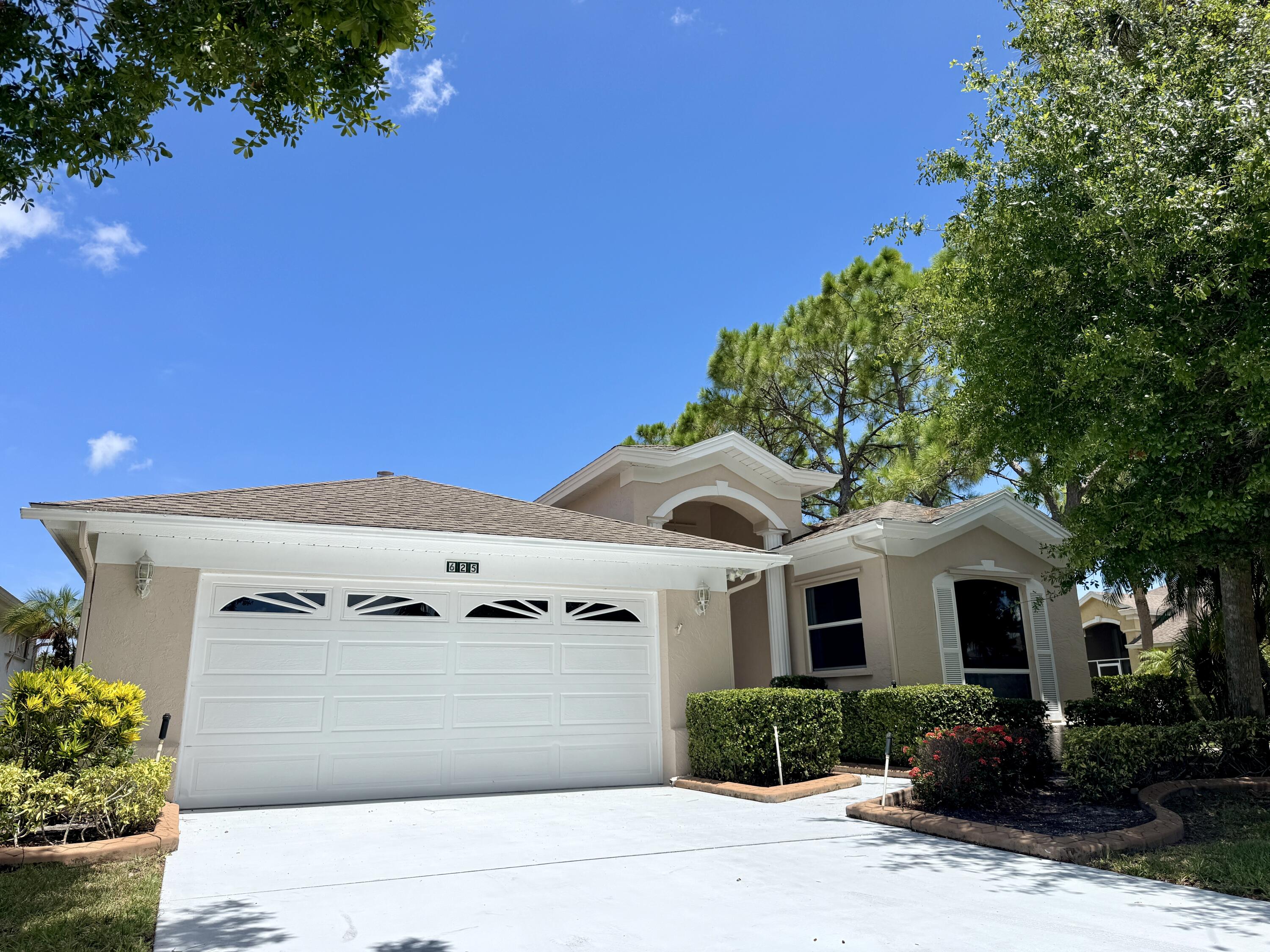 625 Venetto Court, Port St. Lucie, FL 34986