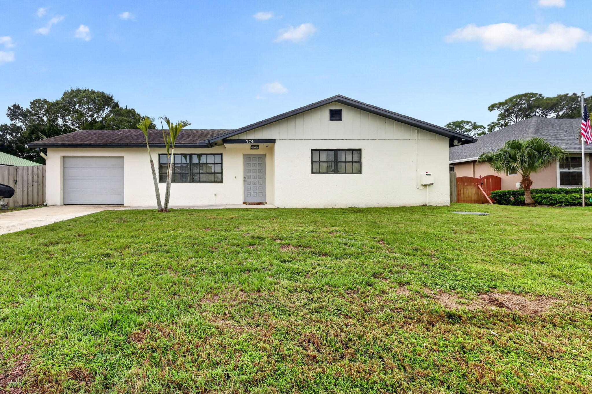 774 SE Elwood Avenue, Port St. Lucie, FL 34983