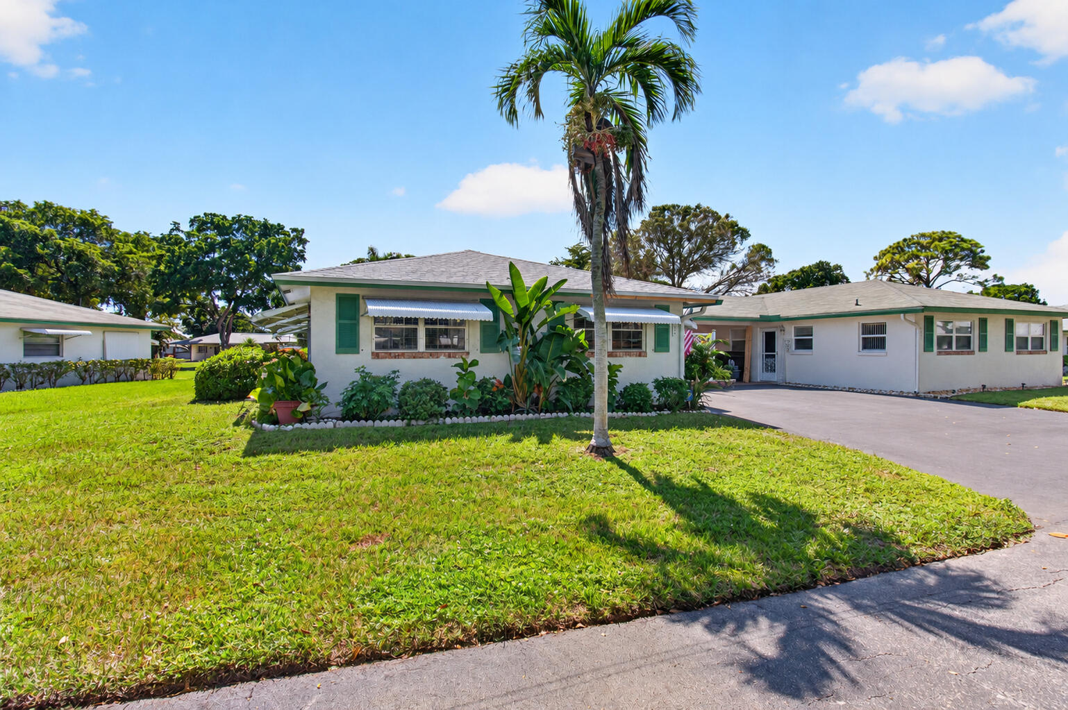 842 Meadowlark Lane, Delray Beach, FL 33445